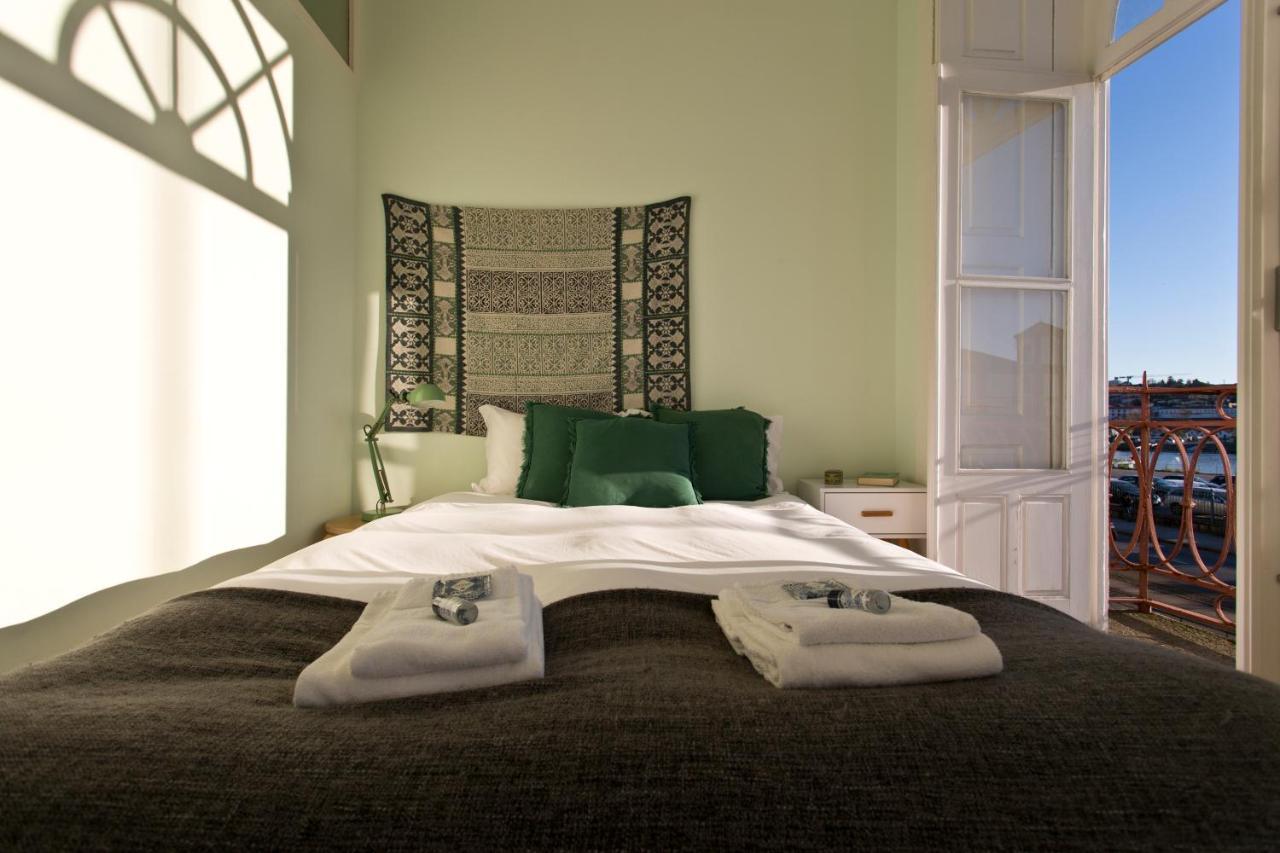 Aposentus - Riverside Miragaia Apartment Porto Bagian luar foto