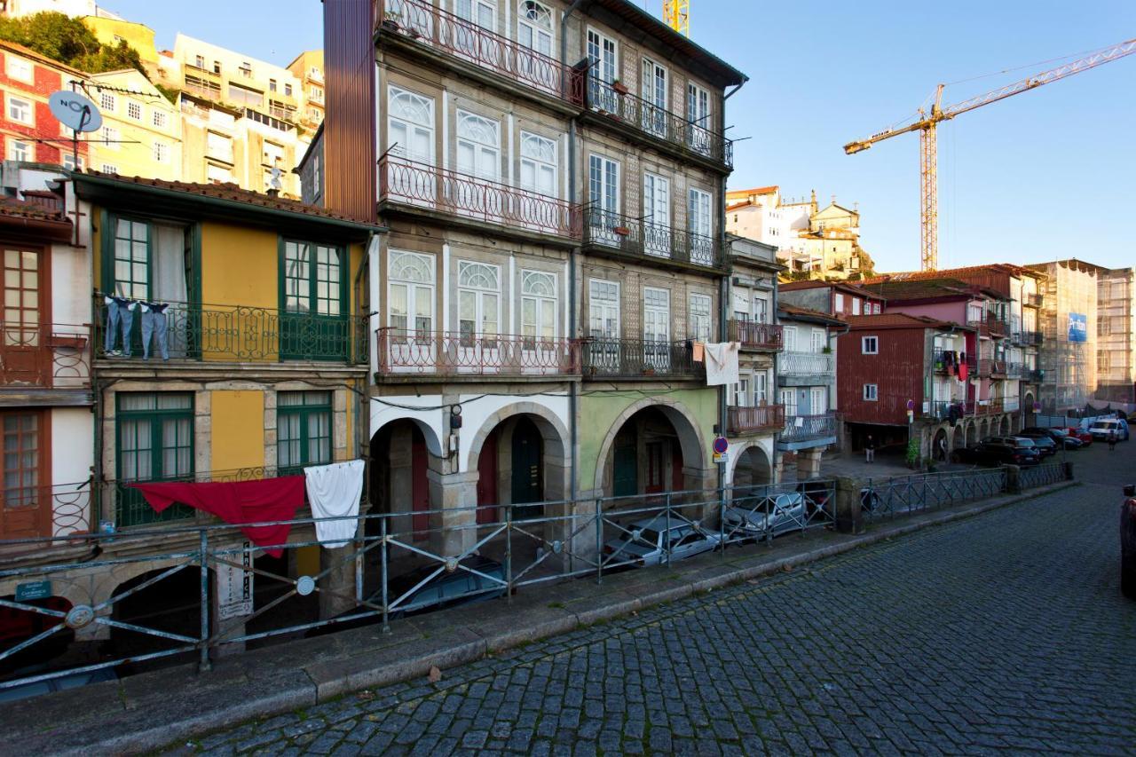 Aposentus - Riverside Miragaia Apartment Porto Bagian luar foto